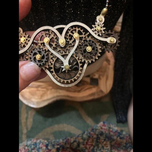 Steampunk Kinetic Wing Gear Pendant Moving Gears- wood - Picture 4 of 6